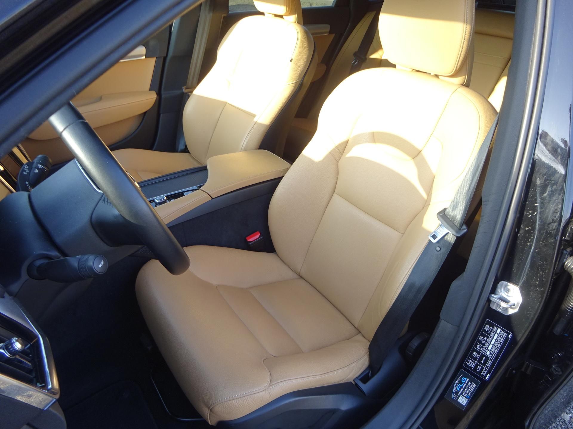 Volvo V90, D4 140kW BUSINESS PLUS DPH - fotka 5