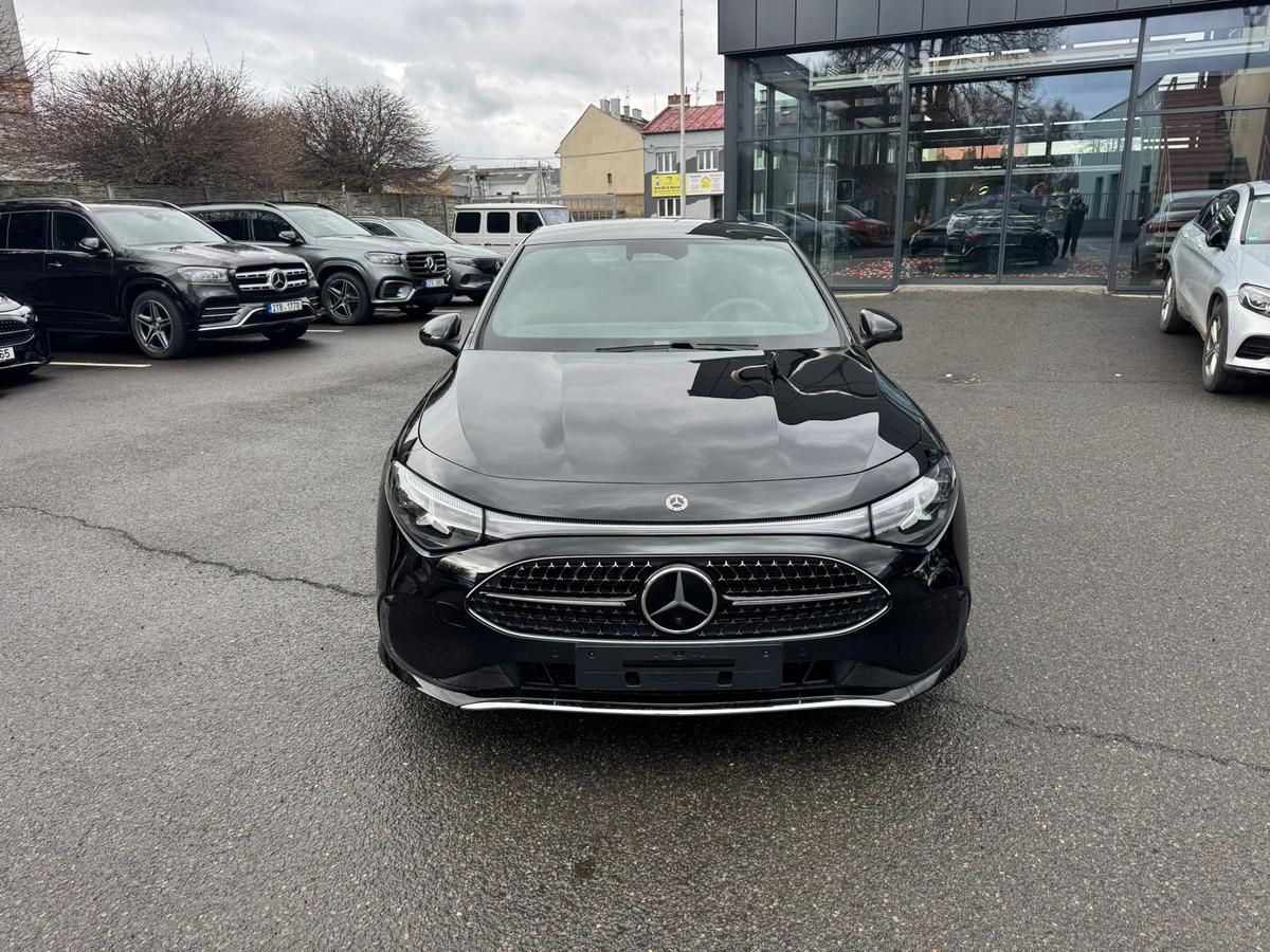 Mercedes-Benz CLA, 200 - fotka 2