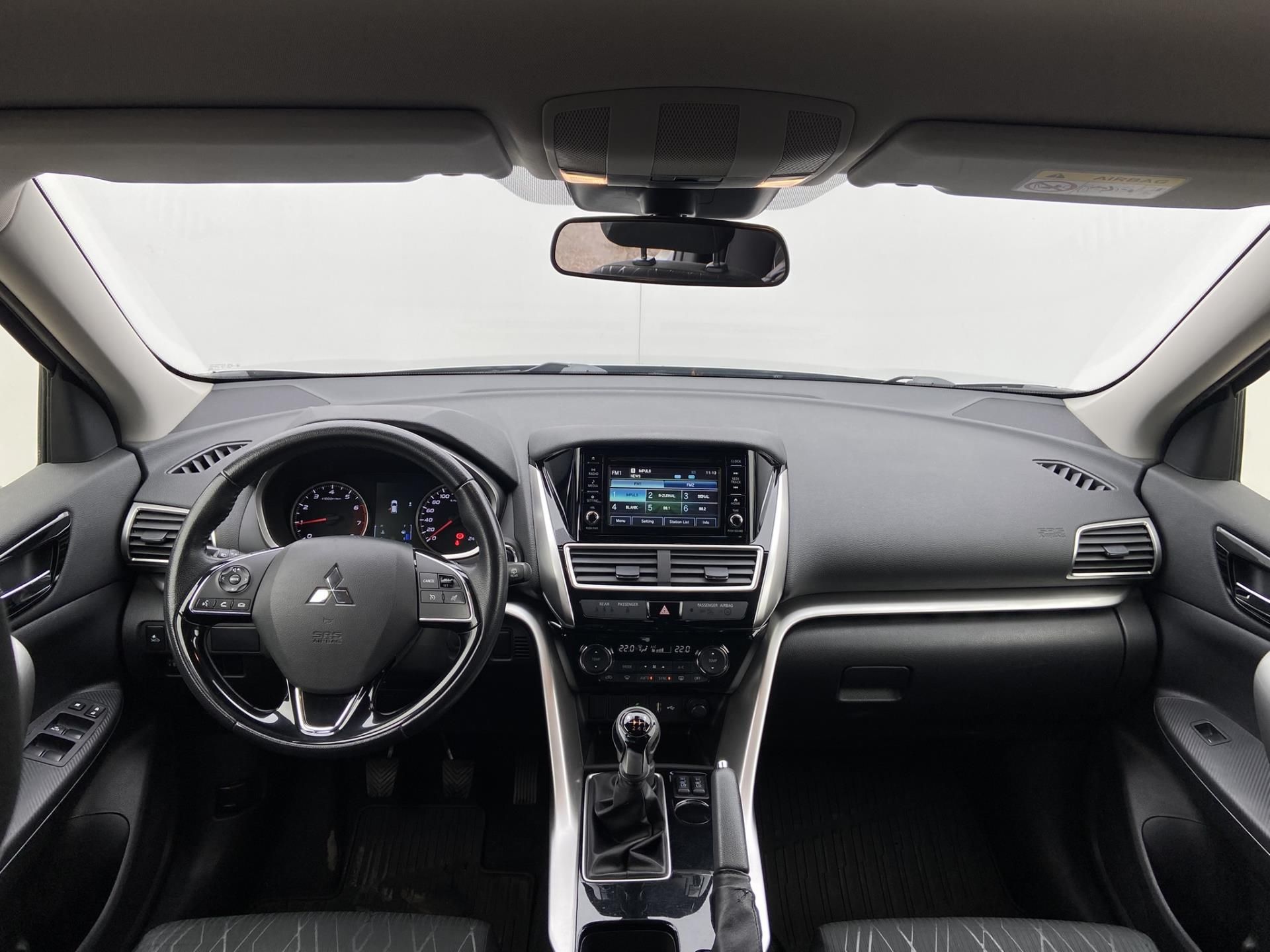 Mitsubishi Eclipse Cross, 1.5 T-MIVEC 120kW Intense - fotka 5