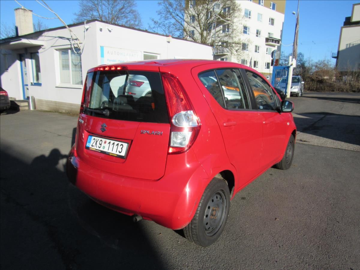 Suzuki Splash, 1,0 12V 48kW - fotka 6