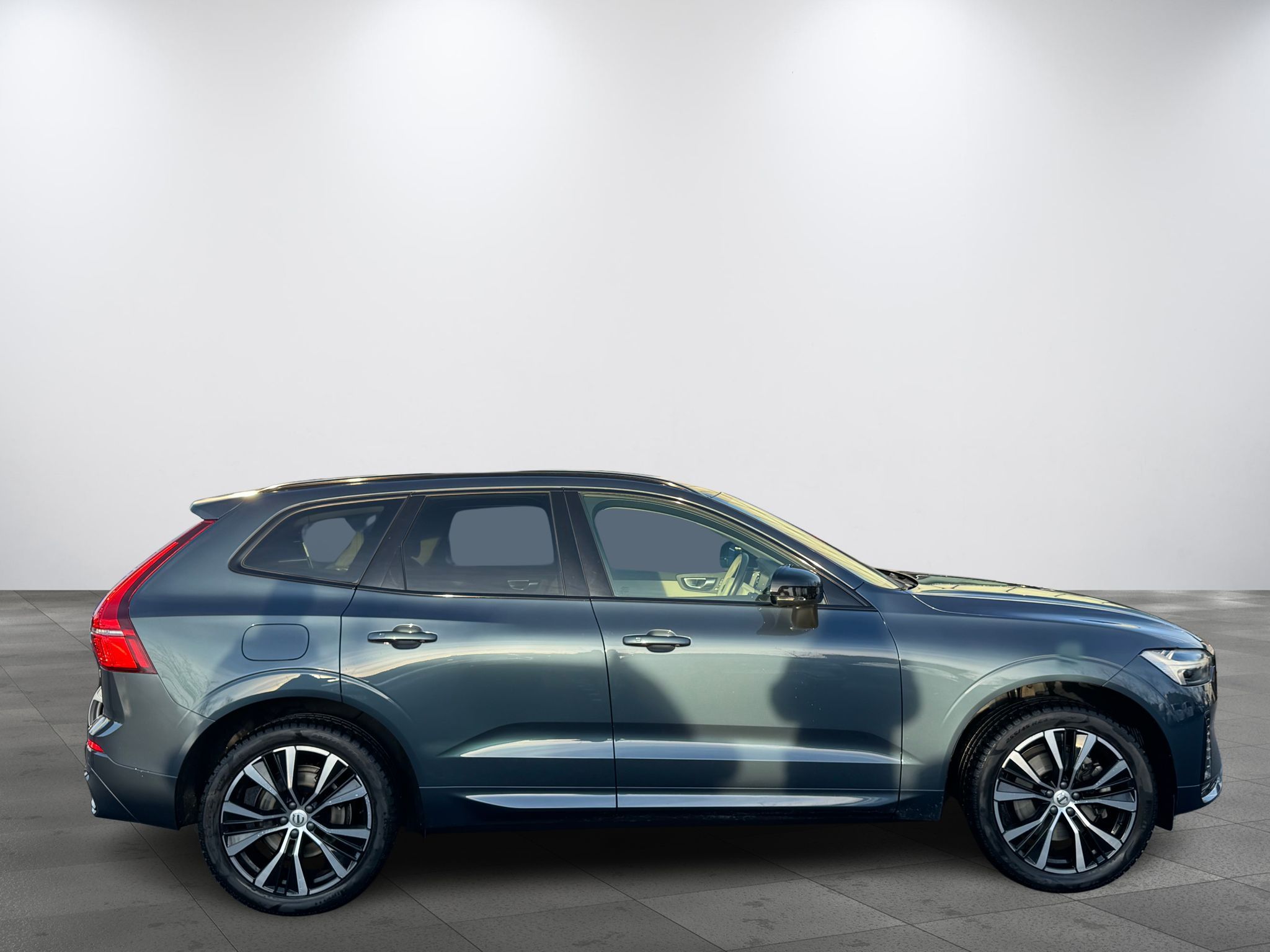 Volvo XC60, PLUS B4 AWD, POLESTAR, TZ - fotka 6