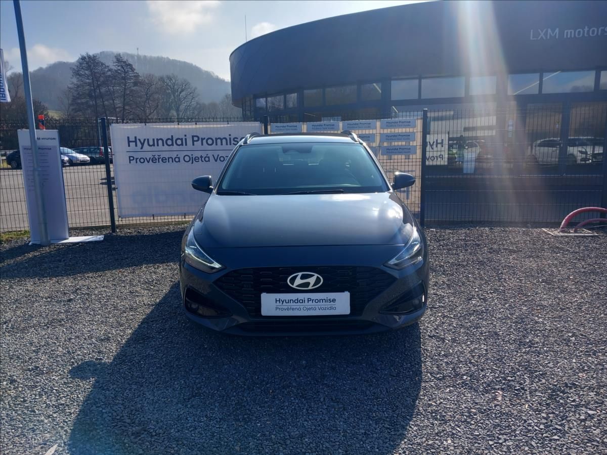 Hyundai i30, 1,0 T-GDI SMART DCT - fotka 2
