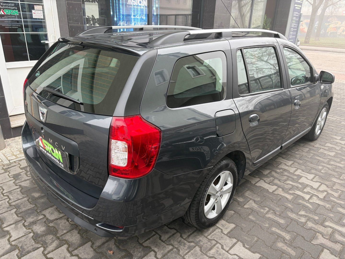 Dacia Logan, 1,5DCi 66kW,servis,navi,2xkola - fotka 6