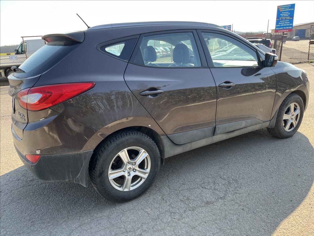 Hyundai ix35, 1,7 CRDi 85KW KLIMA ALU 2xKOLA - fotka 5