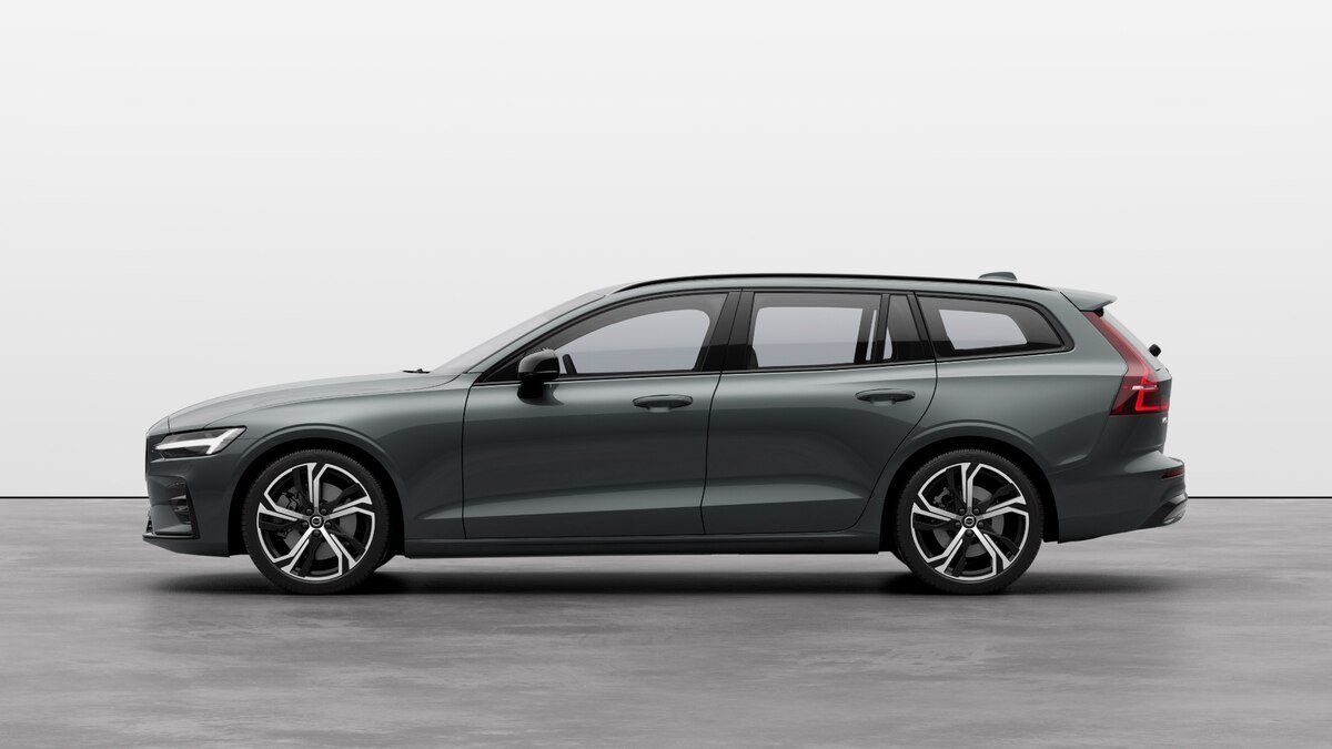 Volvo V60, PLUS DARK, B4, 145+10 kW / 197 - fotka 2