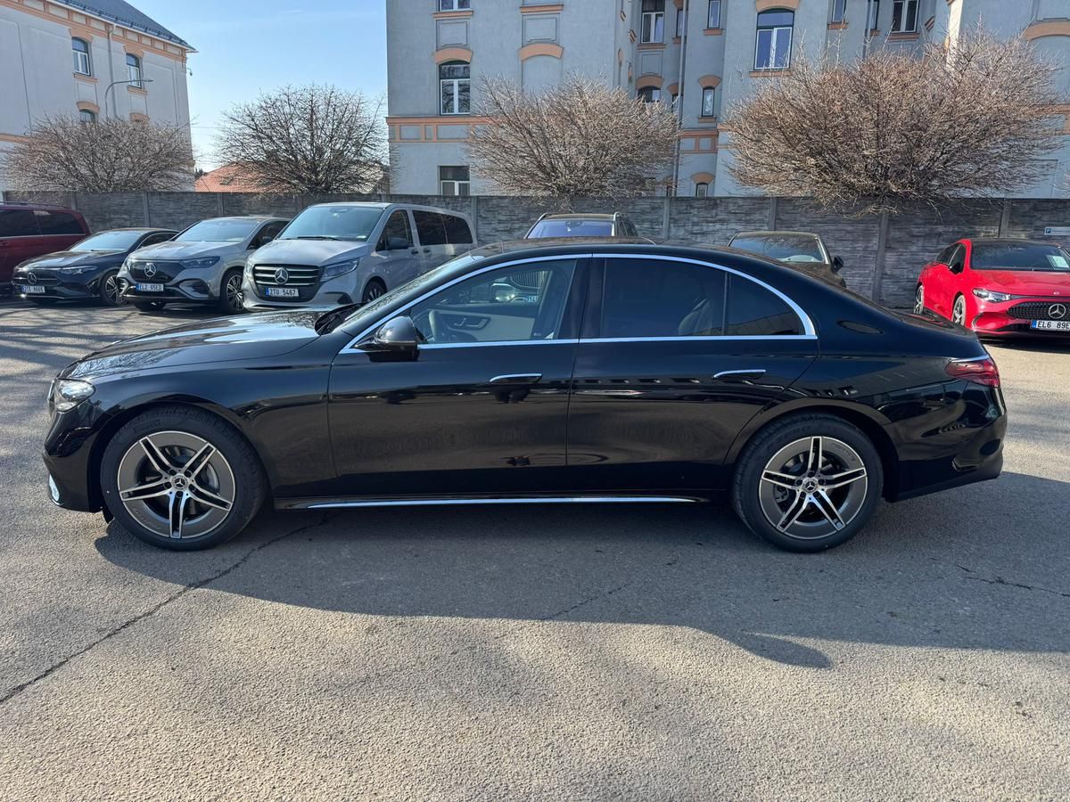 Mercedes-Benz Třídy E, E 220 d 4MATIC - fotka 4