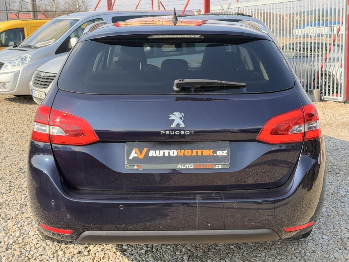 Peugeot 308, 2,0 HDI 110kW PANORAMA - fotka 6