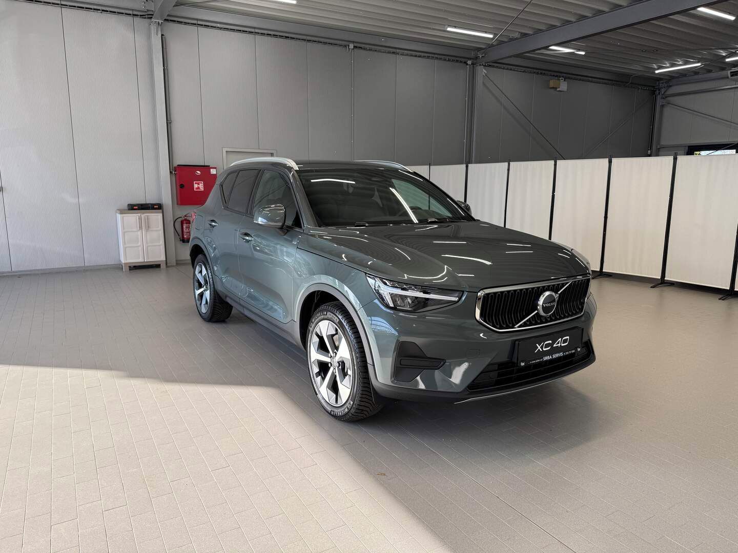 Volvo XC40, B3 2.0L 163 HP AT7 FWD CORE - fotka 6