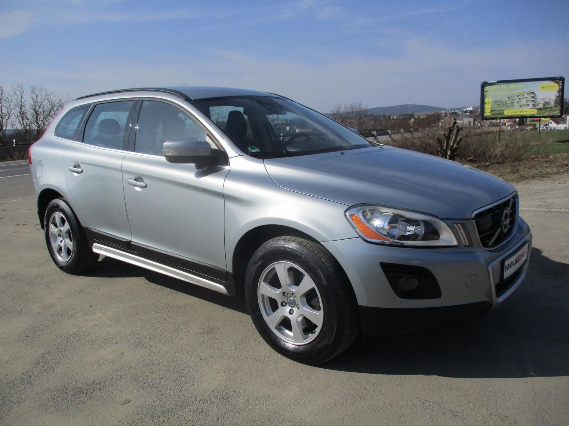 Volvo XC60, 2.4 D5*136kW*AWD*197TKM*6MAN.P - fotka 4