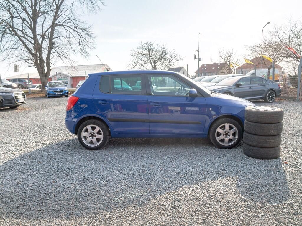 Škoda Fabia, 1.2HTP 51KW – 2x KOLA - fotka 4