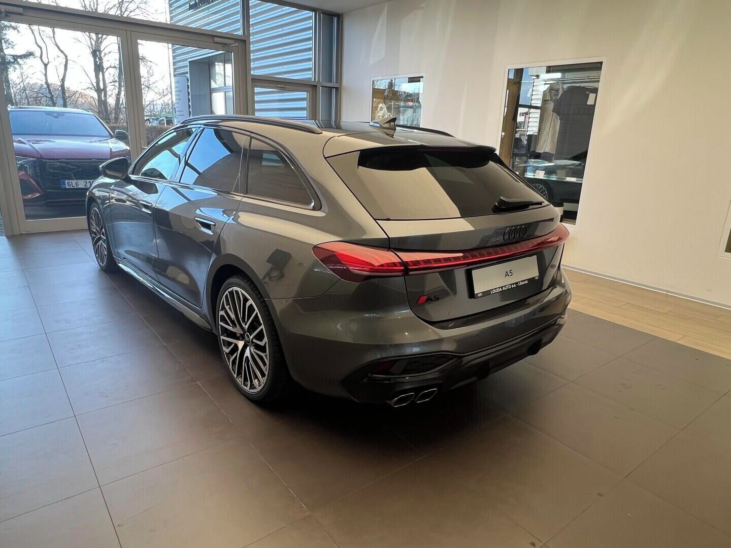Audi A5, Avant TDI quattro 150 kW - fotka 2