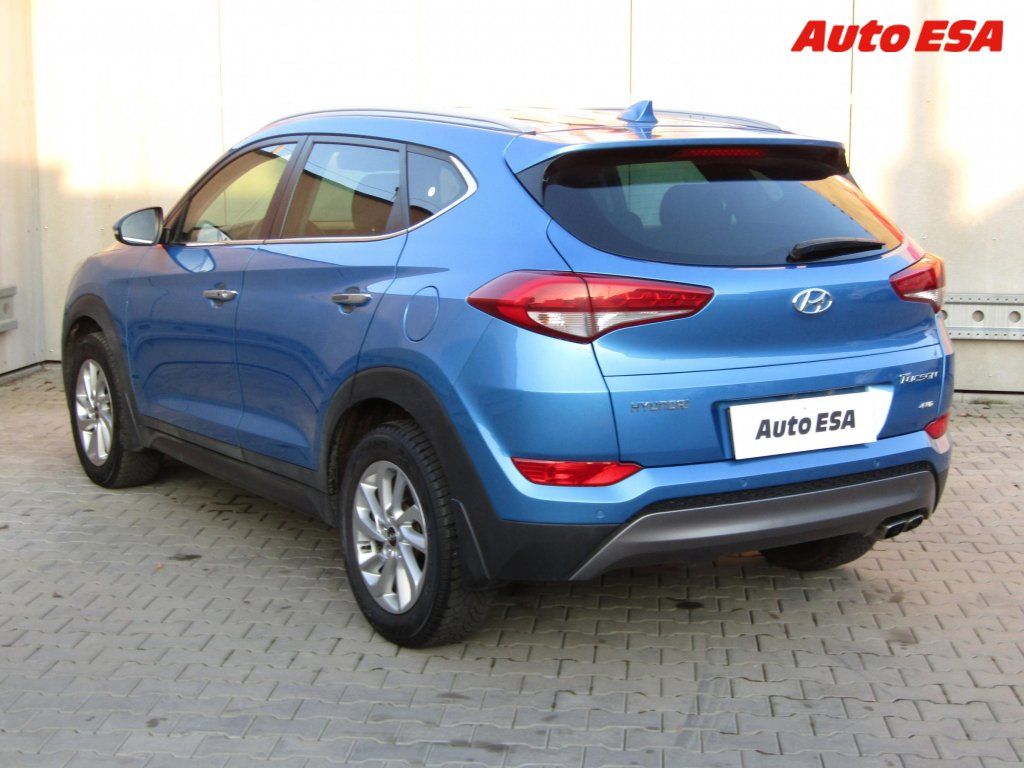 Hyundai Tucson, 2.0 CRDi 4x4,ČR,Navi - fotka 6