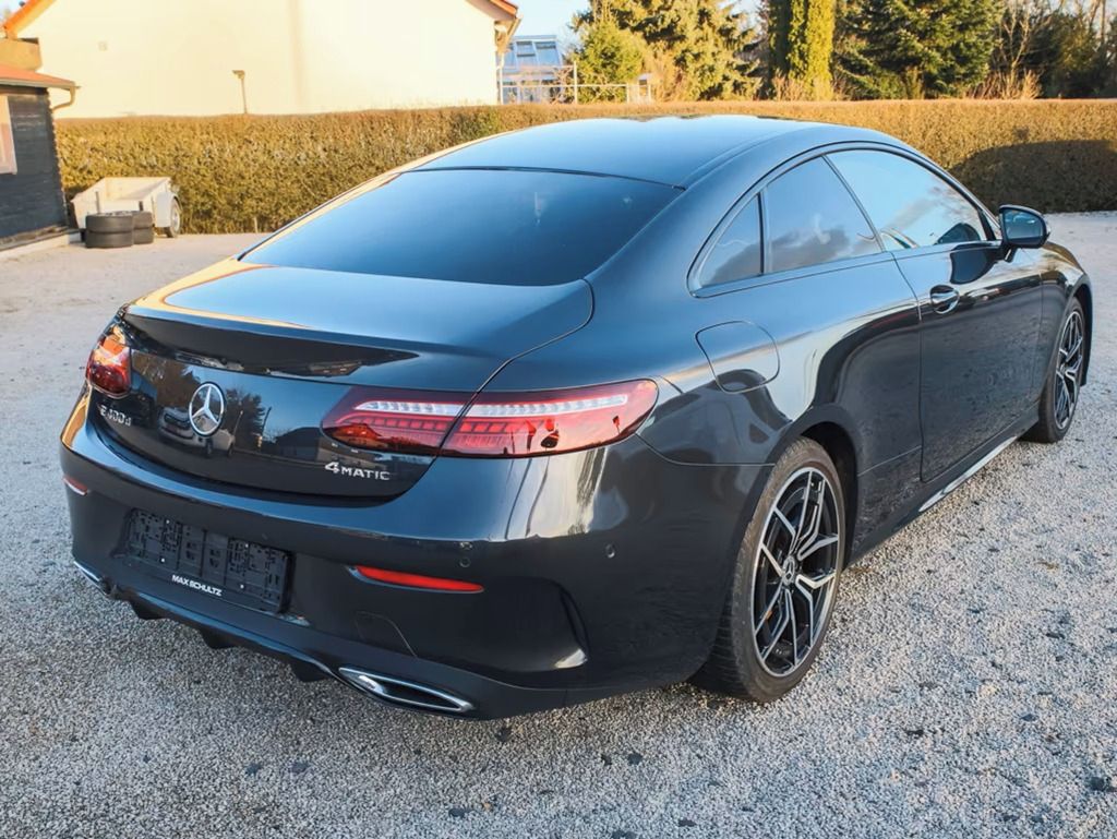 Mercedes-Benz Třídy E, E400d, 4Matic AMG-paket - fotka 2