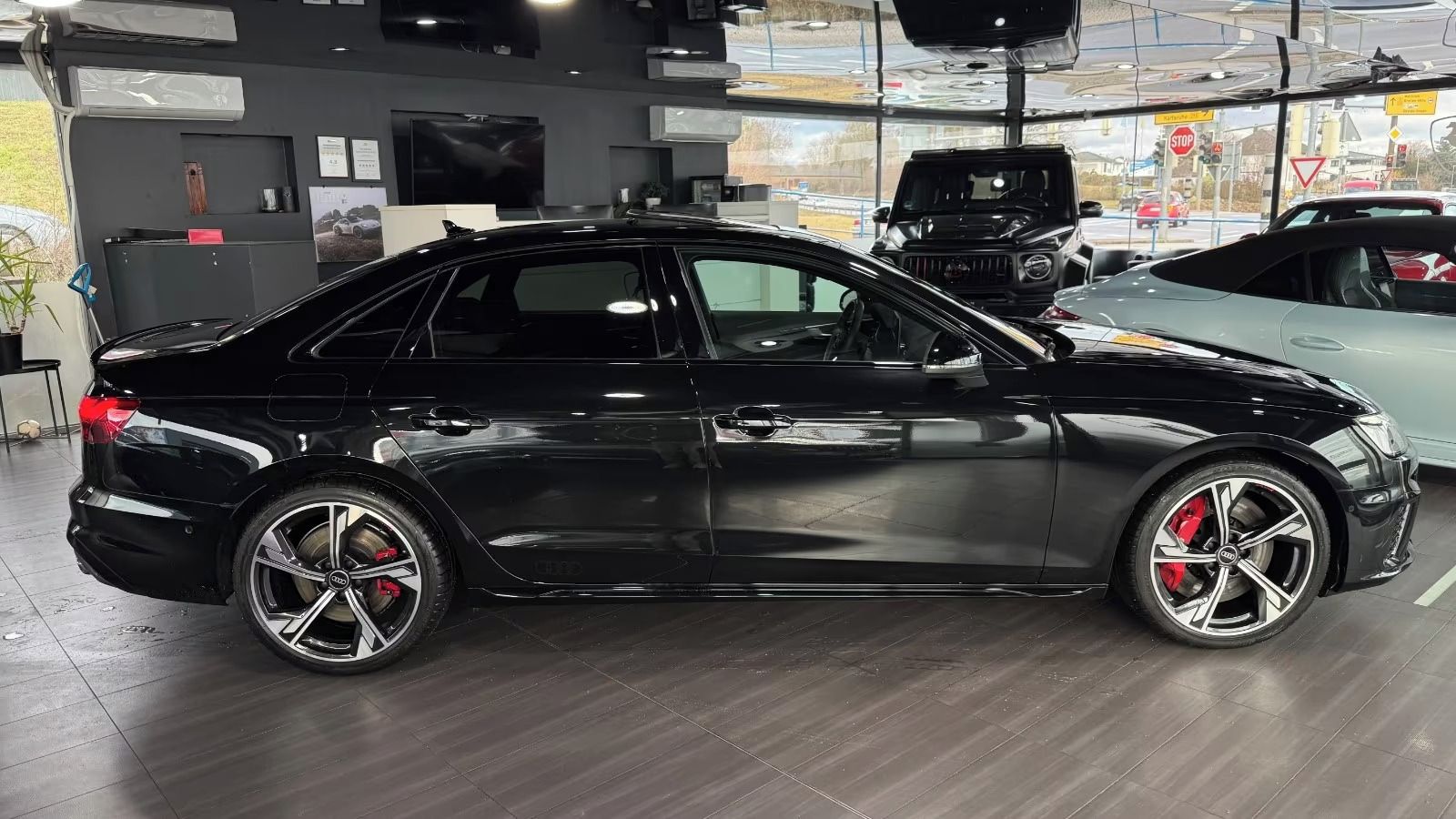 Audi S4 - fotka 2