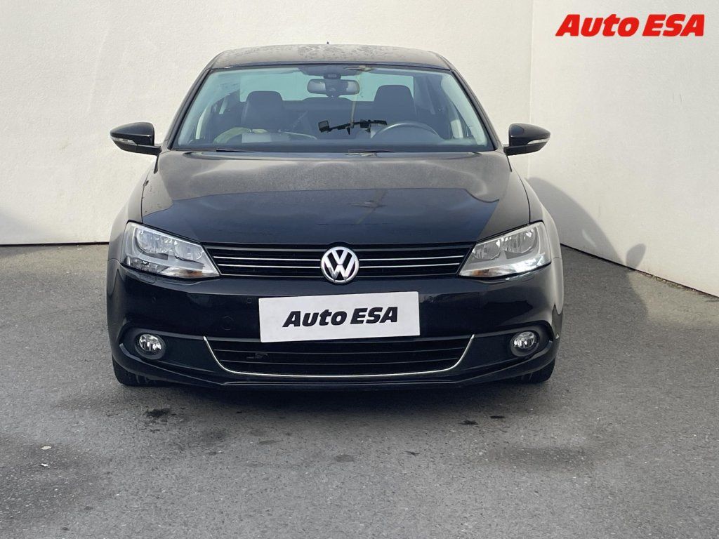 Volkswagen Jetta, 1.4 TSi,Highline,+kola - fotka 2