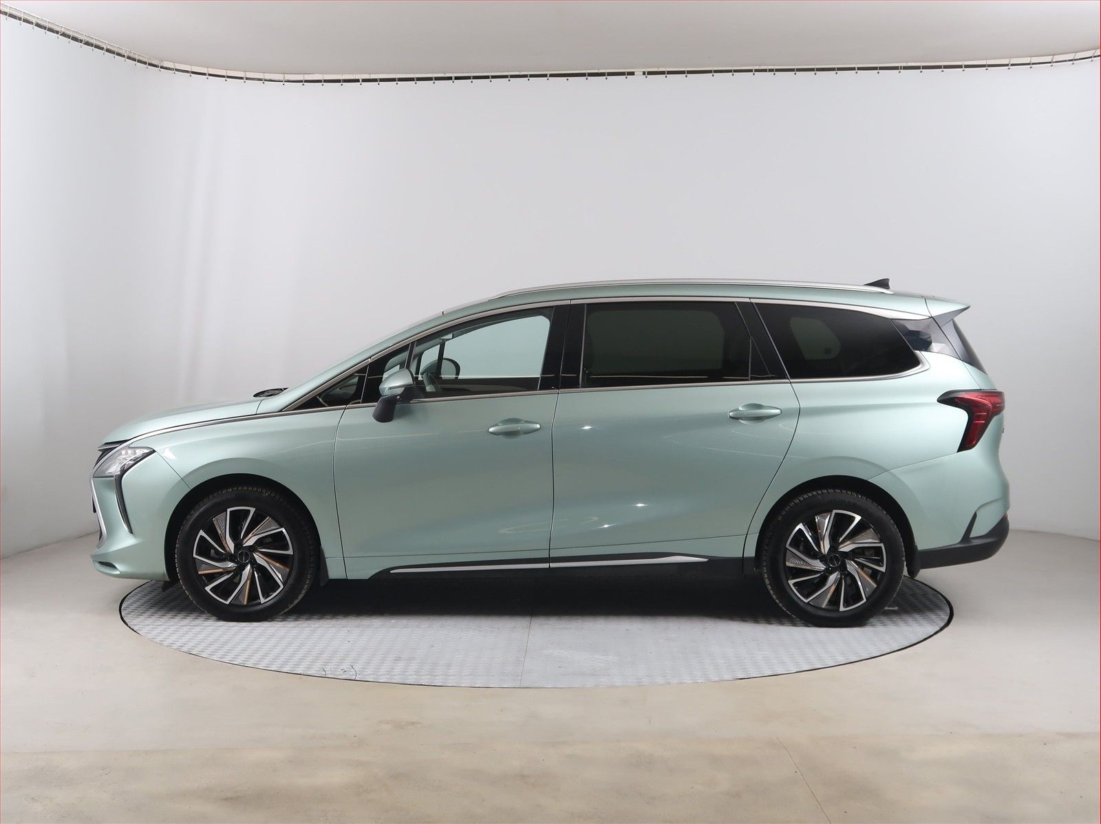 Dongfeng U-Tour, 1.5 Turbo, Automat, 7 míst - fotka 3