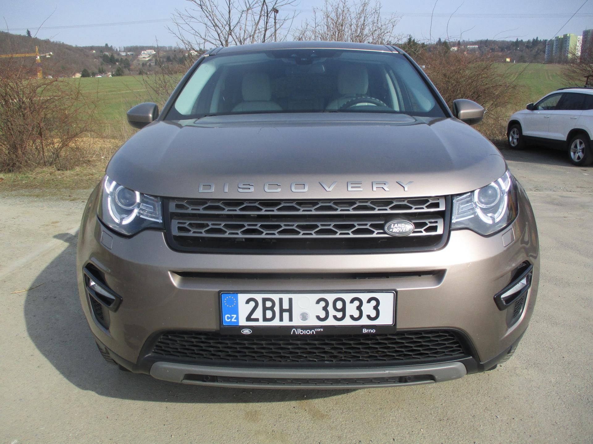 Land Rover Discovery Sport, 2.0 TD4 110kW 4x4 koupeno CZ - fotka 3