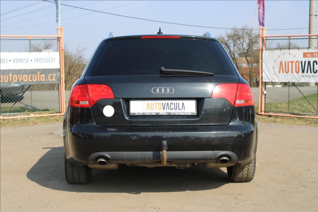 Audi A4, 3,0 TDi  4x4,AUTOMAT,XENONY - fotka 6