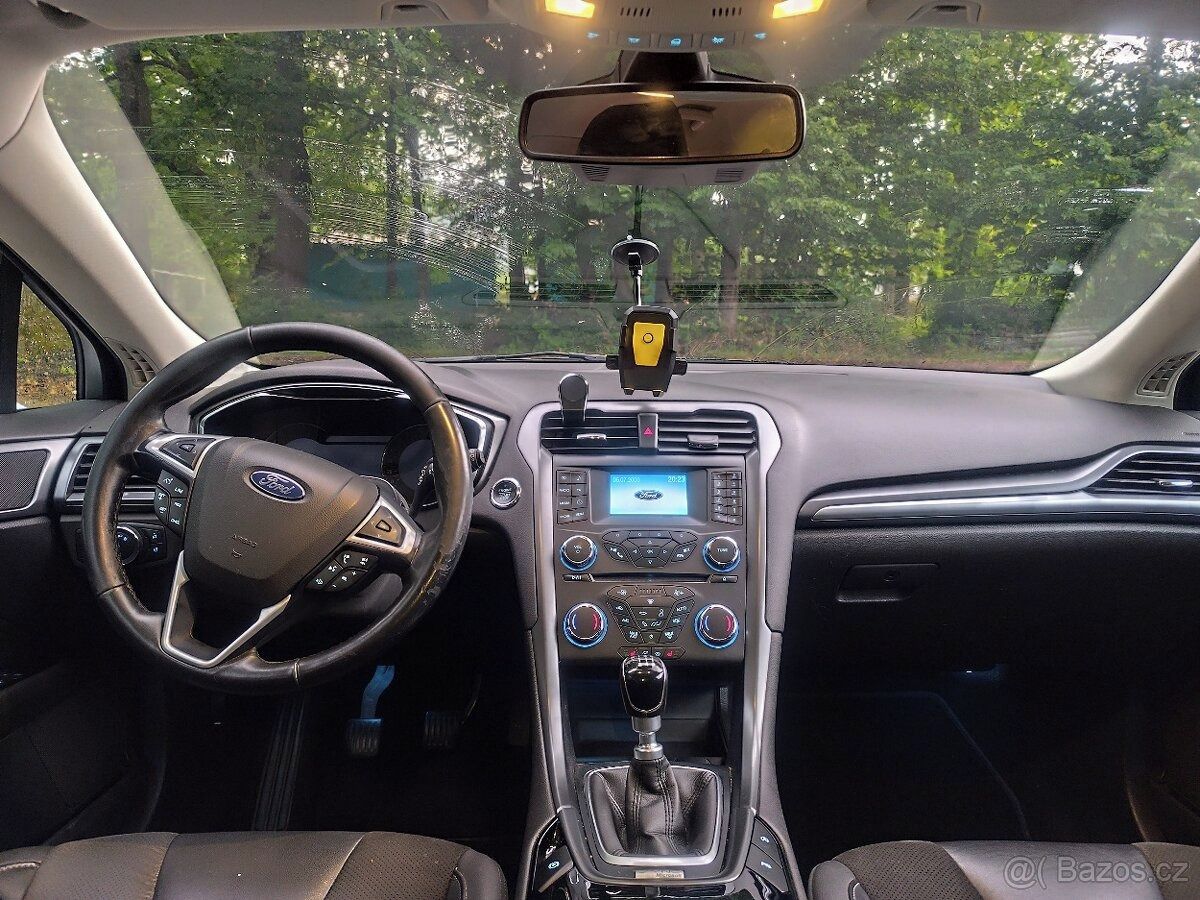 Ford Mondeo - fotka 6