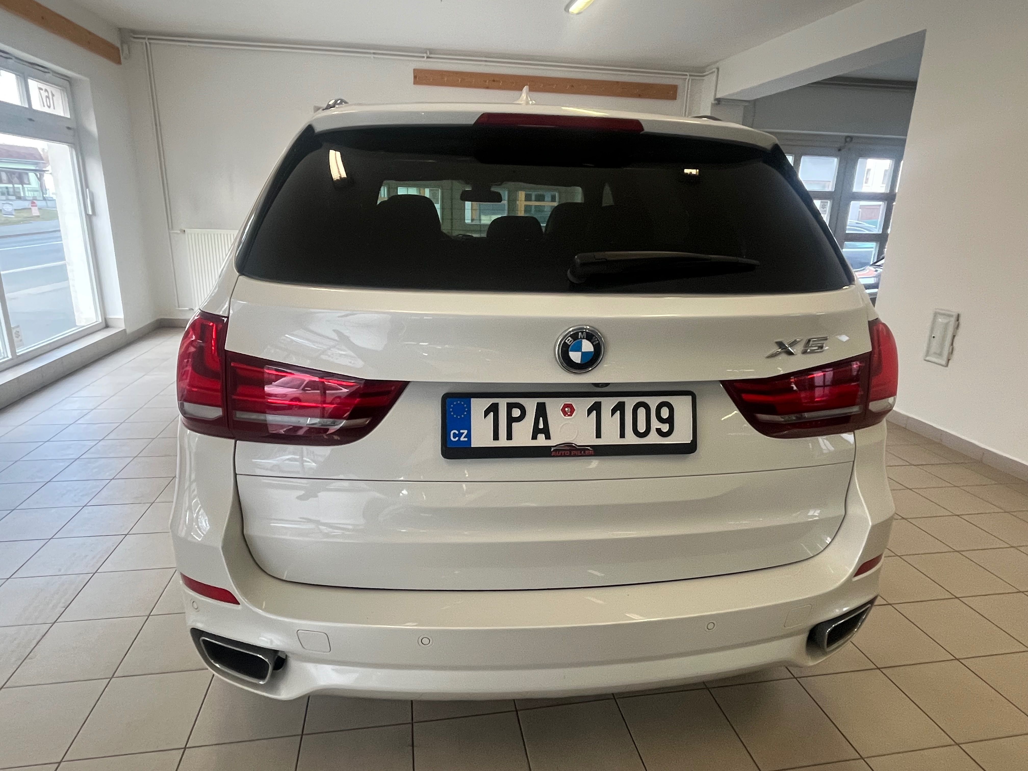 BMW X5, 30d xDrive M-Sportpaket - fotka 6