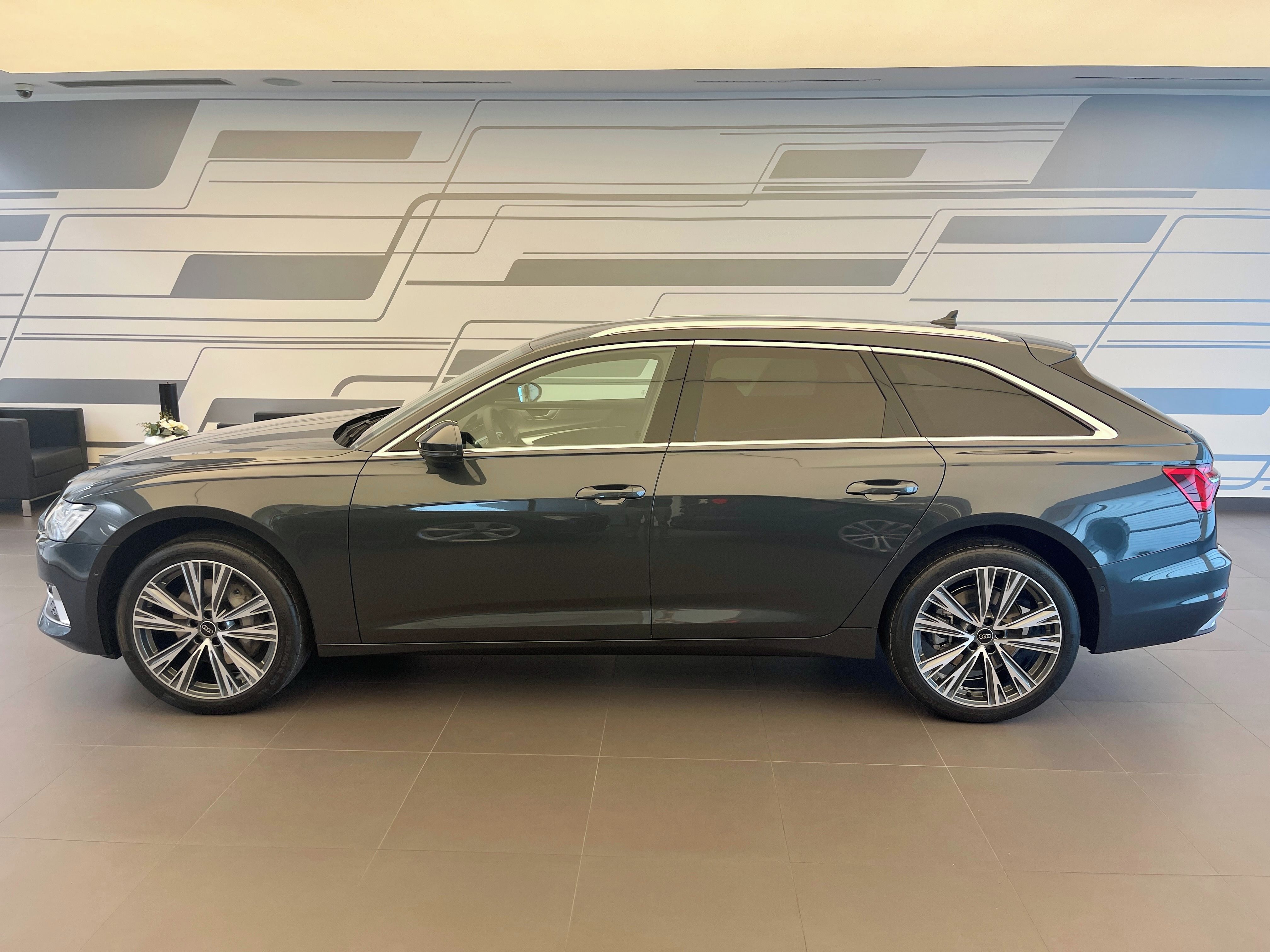 Audi A6 Avant, Advanced 50 TDI quattro - fotka 3