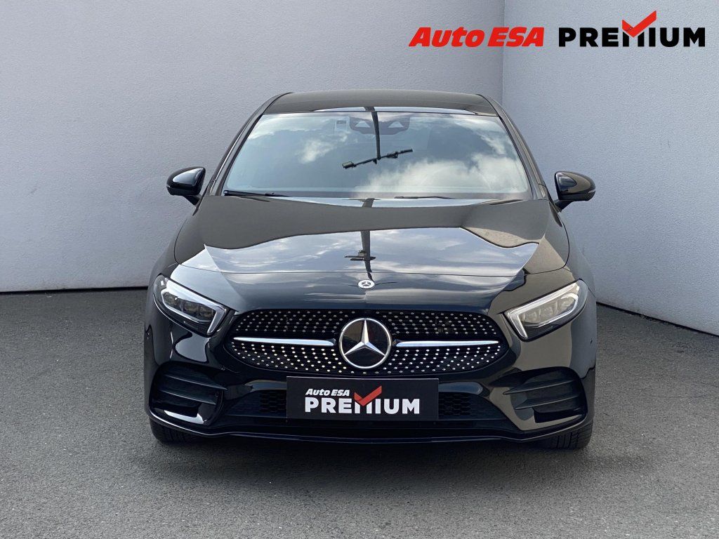 Mercedes-Benz Třídy A, 1.3 A250e,AT,LED,panor - fotka 2