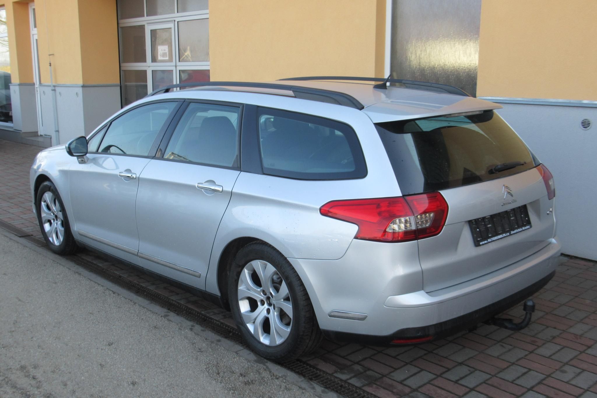 Citroën C5, 2.0 HDi  AUT. KLIMA TAŽNÉ - fotka 2