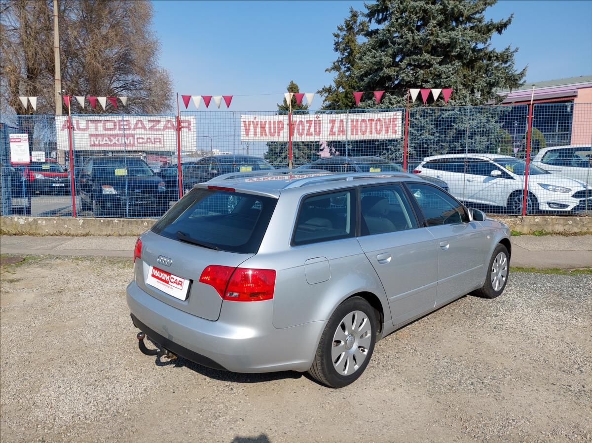 Audi A4 Avant, 1,6 i S4 - fotka 5