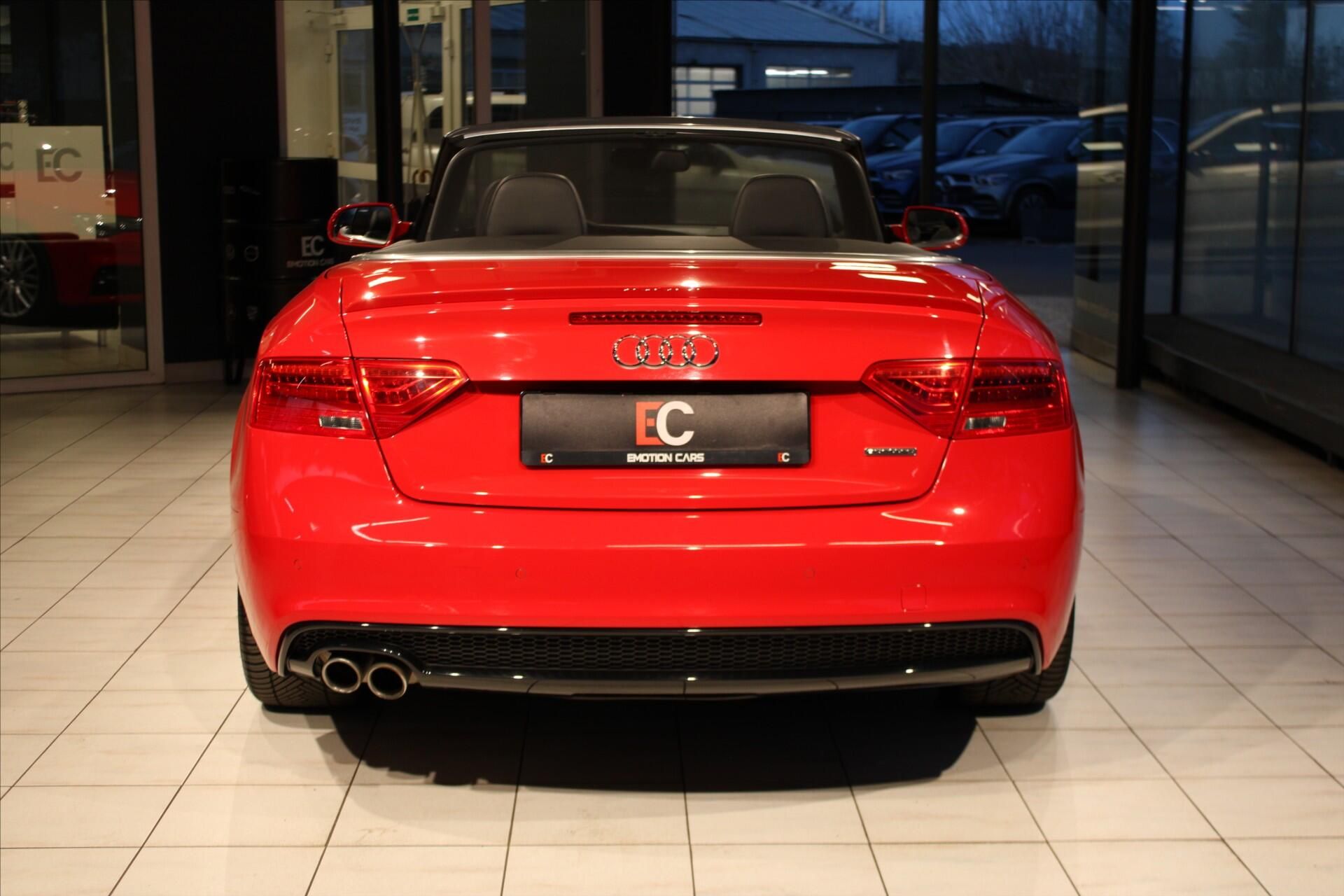 Audi A5, TDi V6 quattro S Line Cabriole - fotka 5