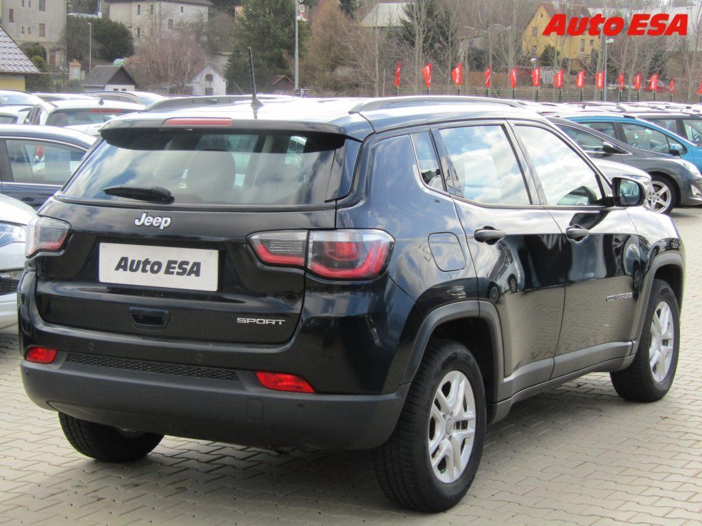 Jeep Compass, 1.4T,ČR - fotka 4