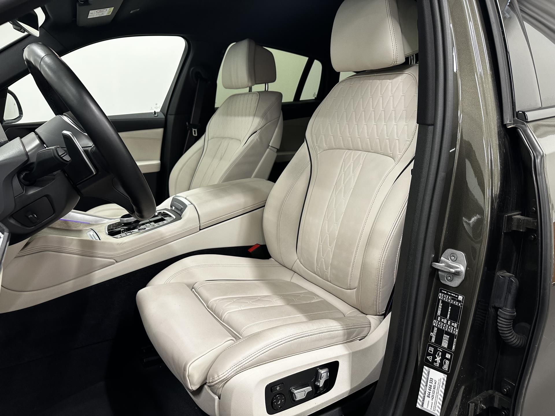 BMW X6, X6 xDrive30d - fotka 6