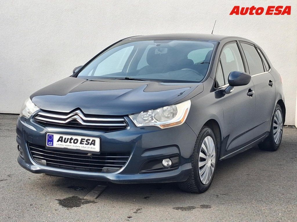 Citroën C4, 1.6 HDi,Exclusive,AC - fotka 3