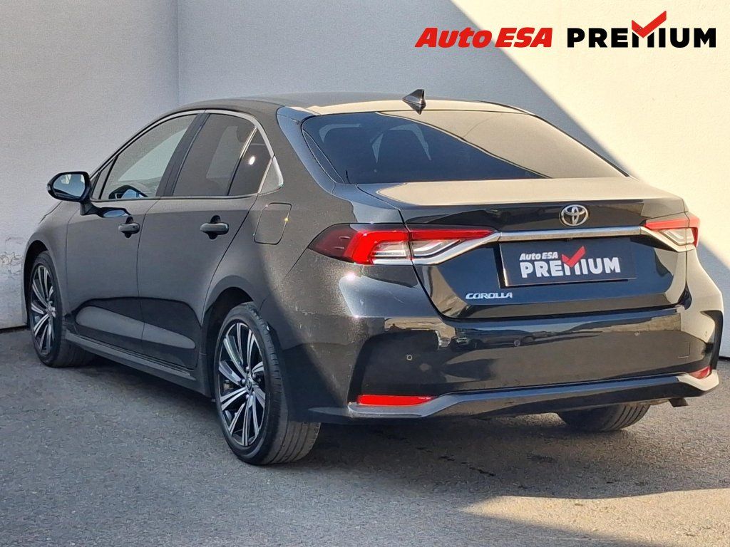 Toyota Corolla, 1.5 i,2.maj,ČR,Comfort - fotka 6