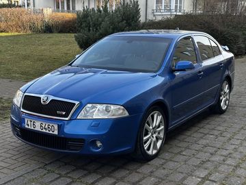 RS 2.0 TFSI 180kW Šíbr Navi