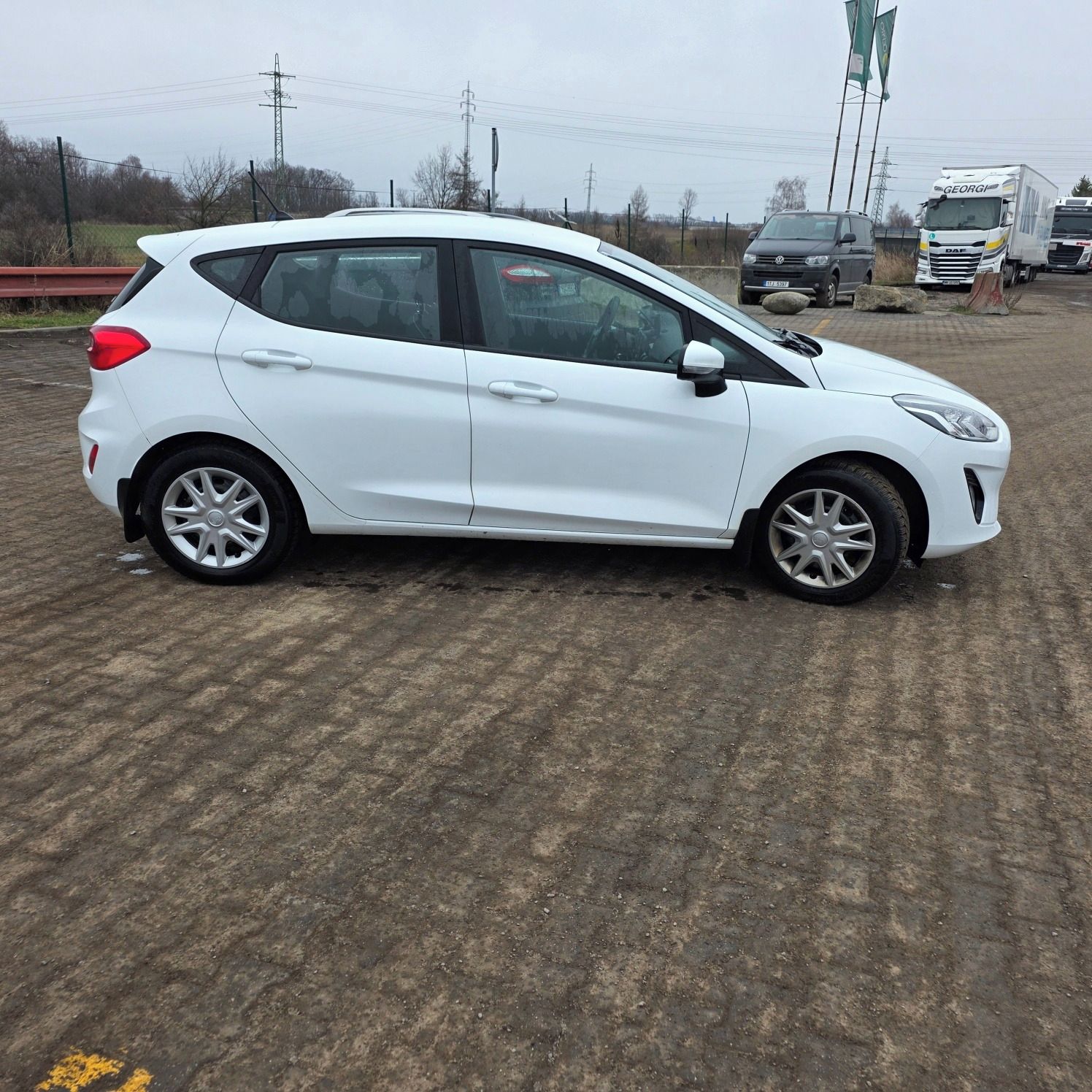 Ford Fiesta, 1.1 klima, serviska, DPH, top! - fotka 5