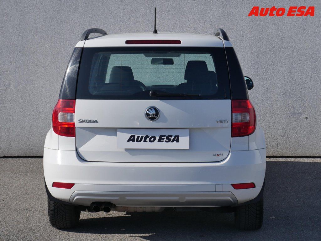 Škoda Yeti, 2.0 TDi 4x4,AC,zmk.řazení - fotka 5