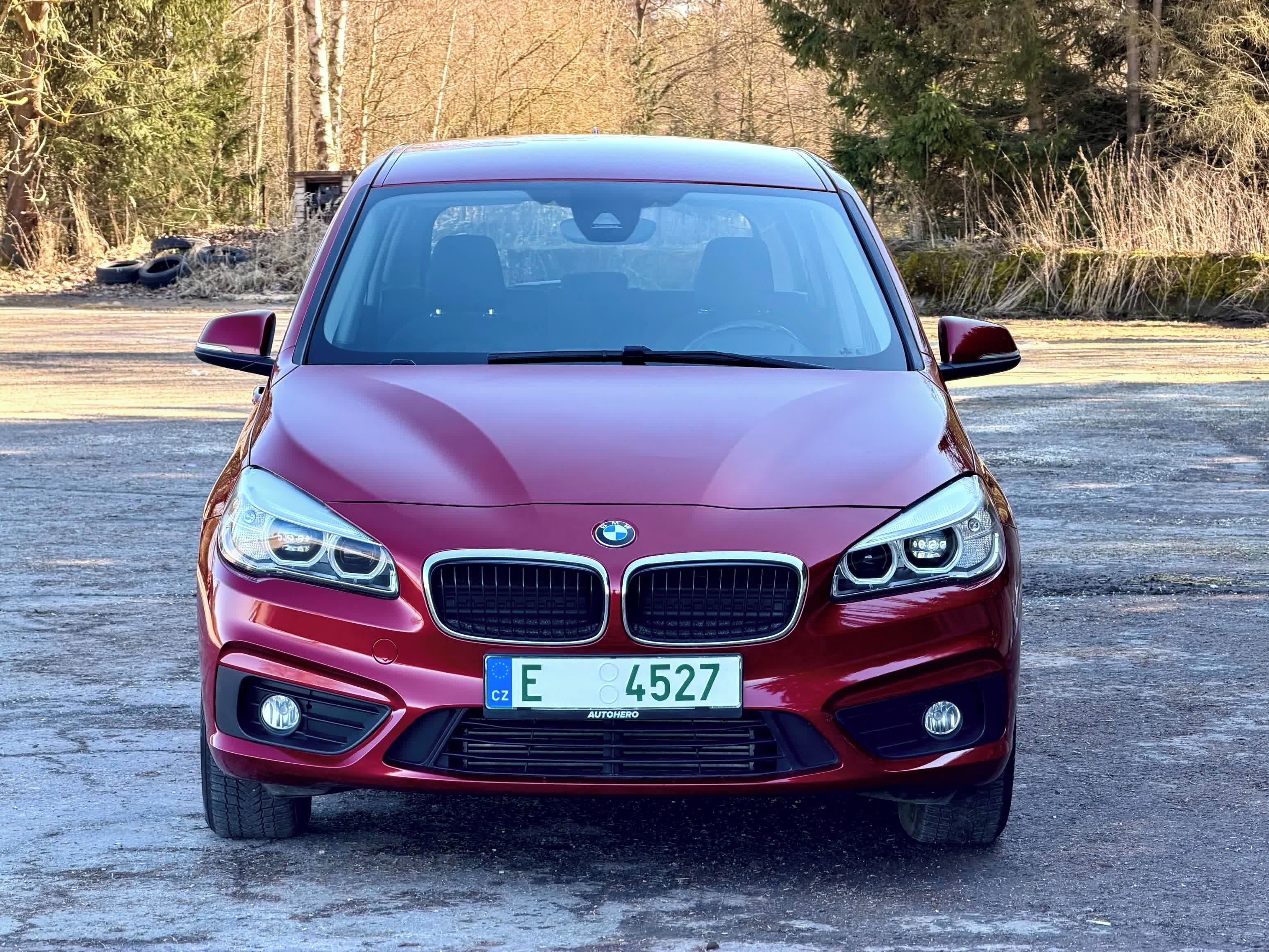 BMW Řada 2, 218i, servis, tažné, serviska - fotka 6