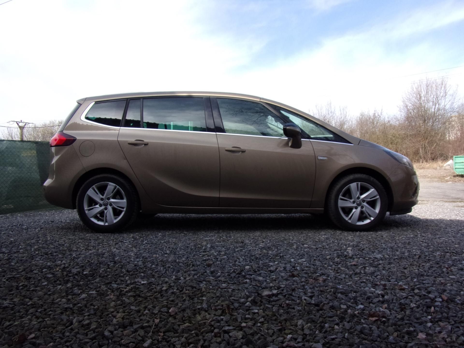 Opel Zafira, 2.0CDTi96kW COSMO 7MÍST NEW ČR - fotka 4