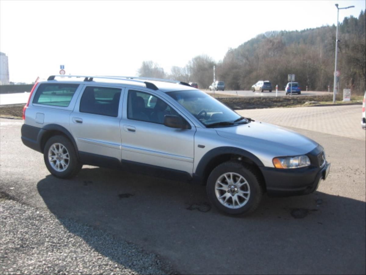 Volvo XC70, 2,4 D5 - fotka 4
