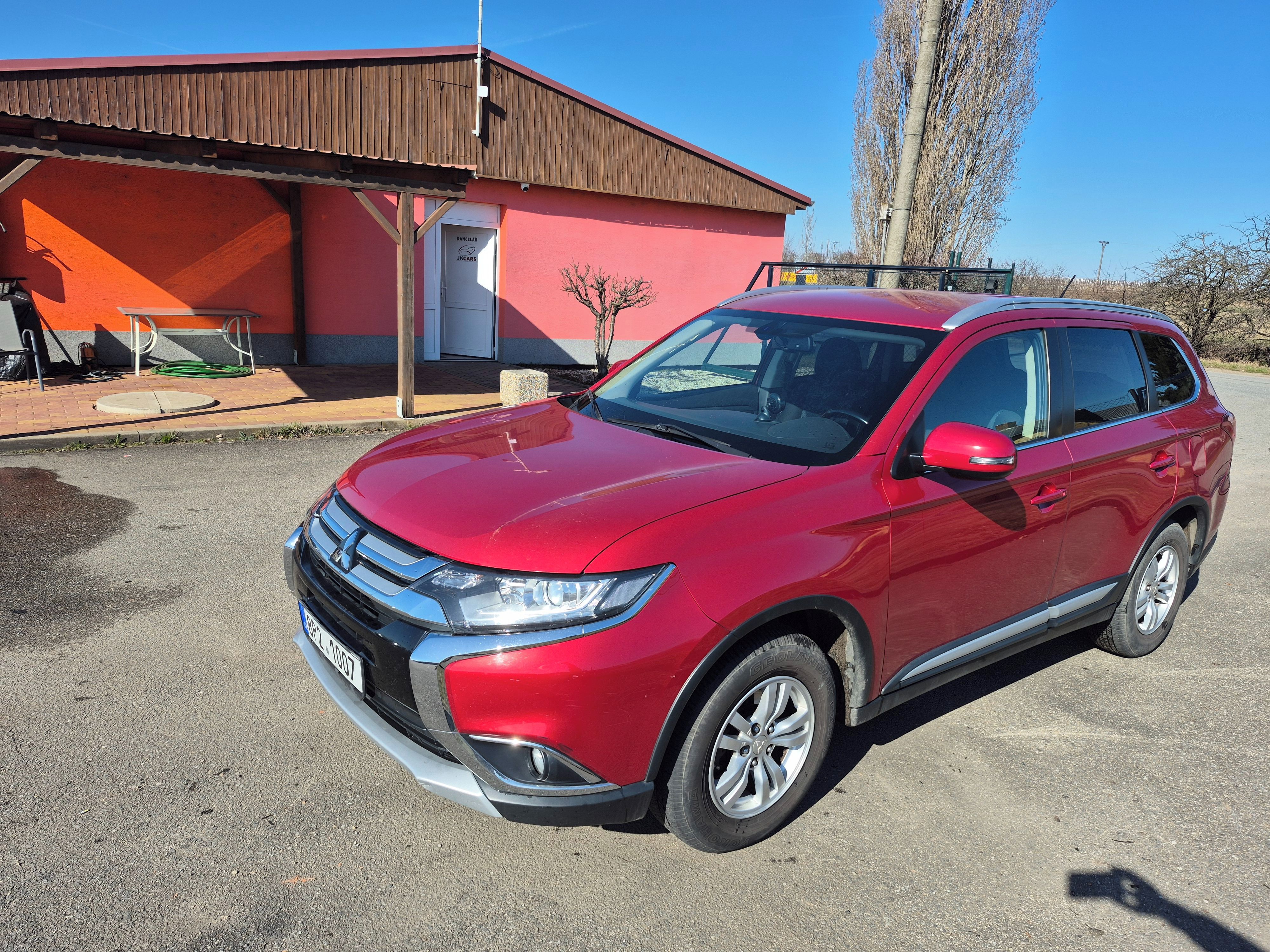 Mitsubishi Outlander, 2,0i, 110kW, klima, tažné