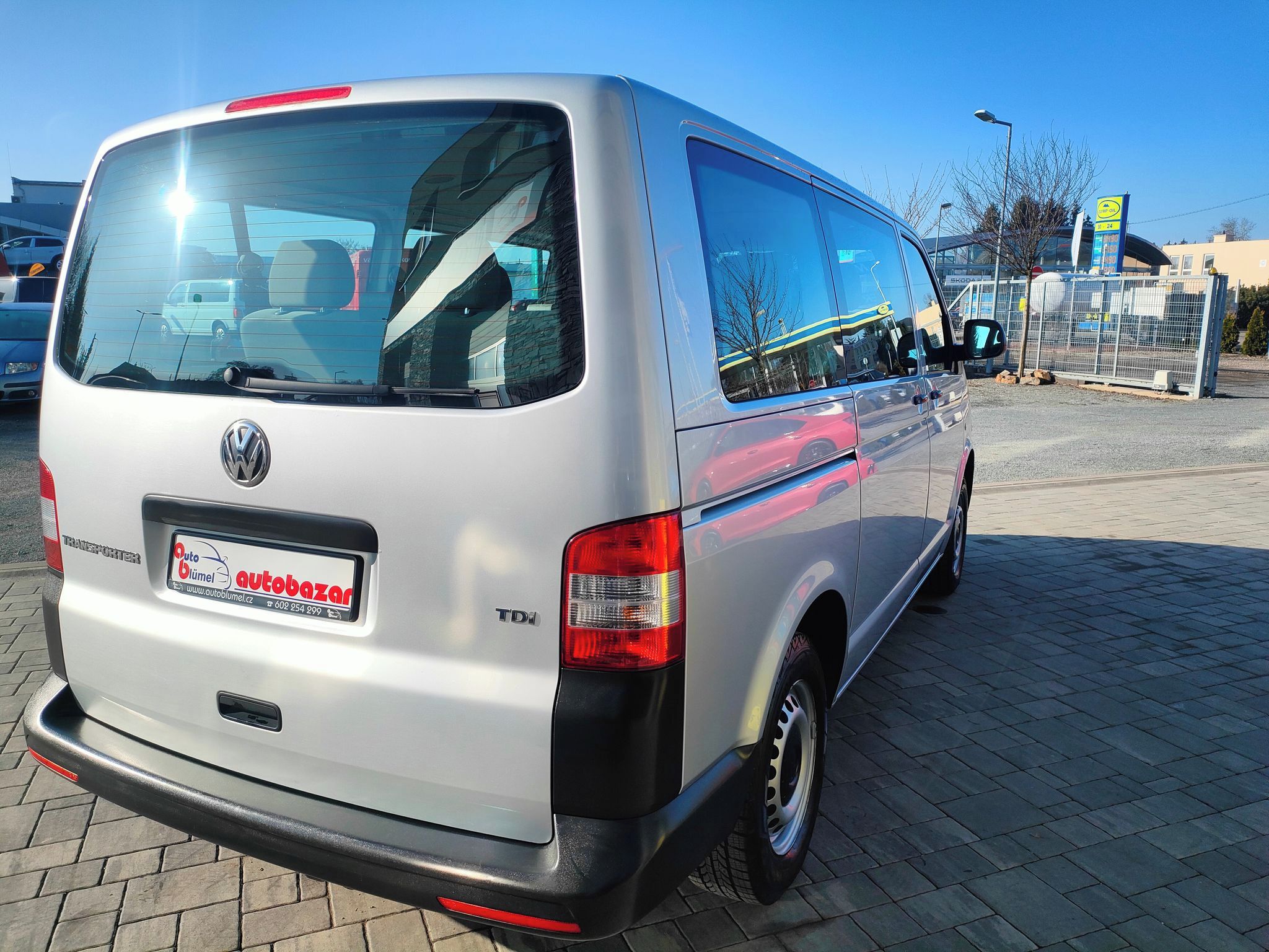 Volkswagen Transporter, 2.0TDI KLIMA 9MÍST SERVIS - fotka 6