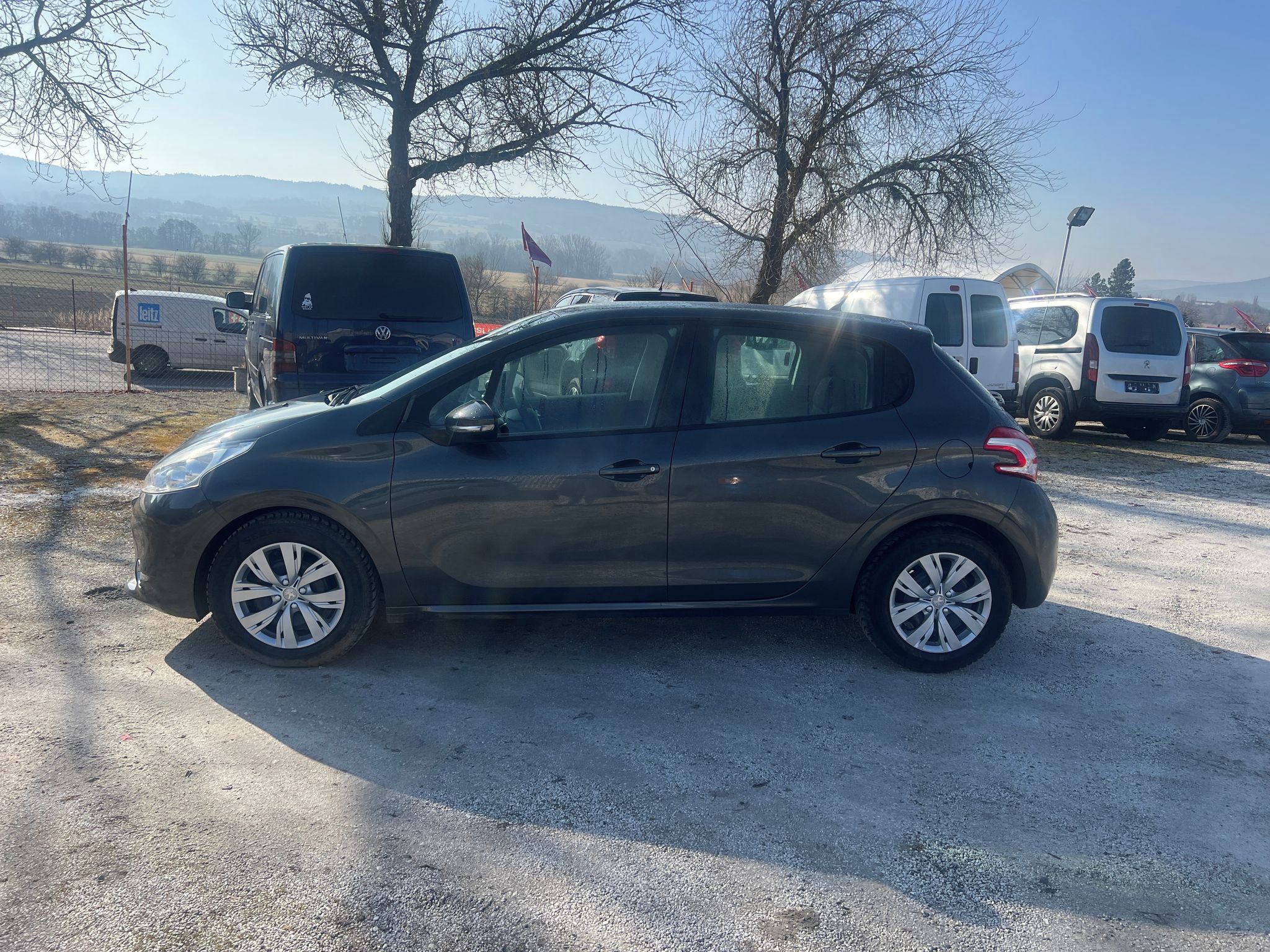 Peugeot 208, 1.2VTI - fotka 3