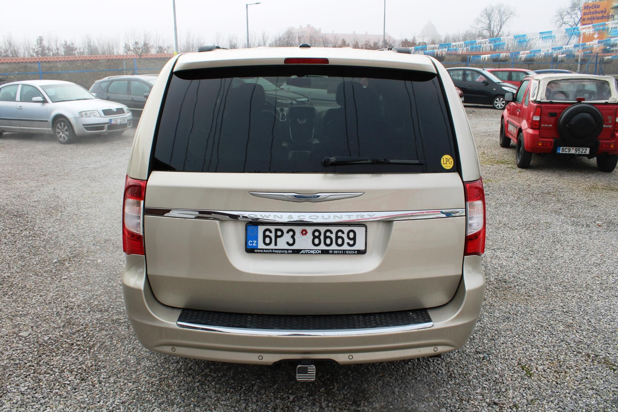 Chrysler Town & Country, 3,6iV6 BENZIN+LPG KŮŽE AUTOMAT - fotka 6