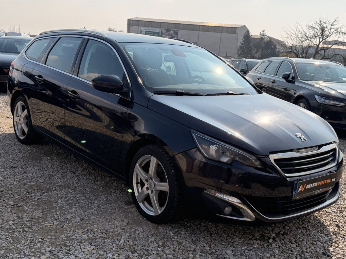 Peugeot 308, 2,0 HDI 110kW PANORAMA - fotka 3
