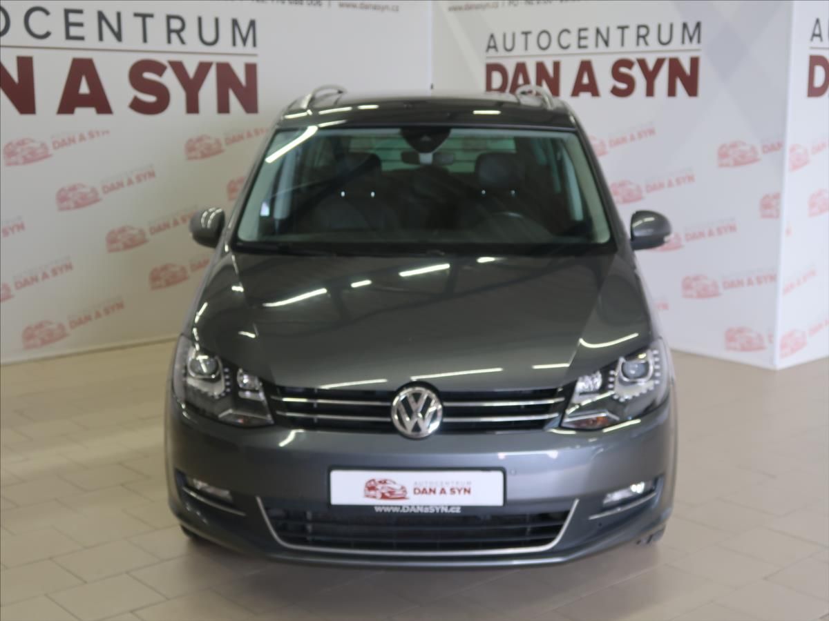 Volkswagen Sharan, 2,0 TDI Highline LED panorama - fotka 2