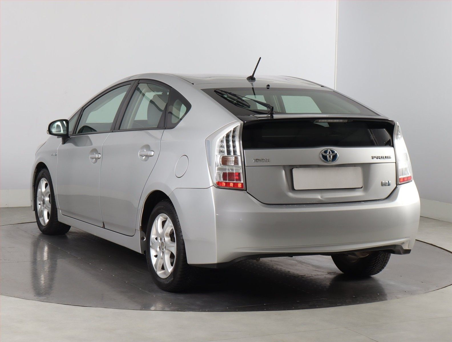 Toyota Prius, 1.8 VVT-i HSD, NOVÁ CENA - fotka 4