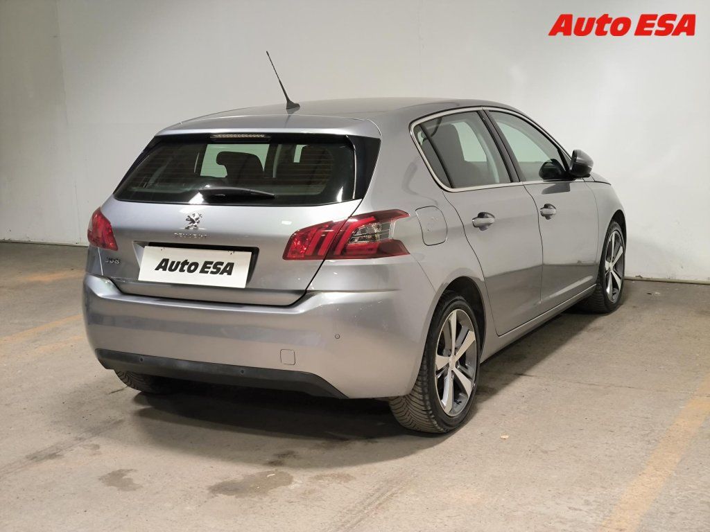 Peugeot 308, 1.2PT,Allure,navi - fotka 6