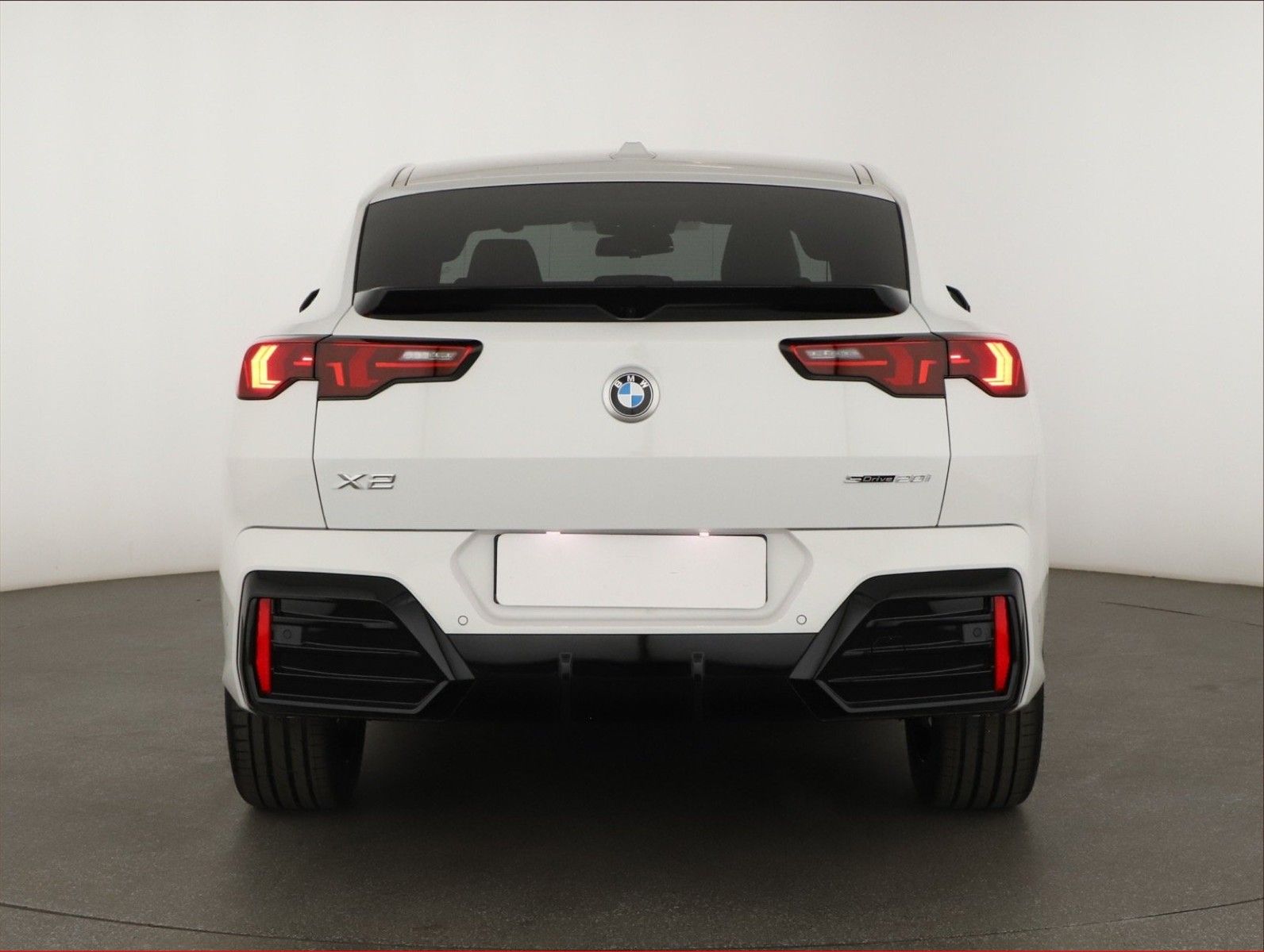 BMW X2, sDrive20i, Výhřev - fotka 4