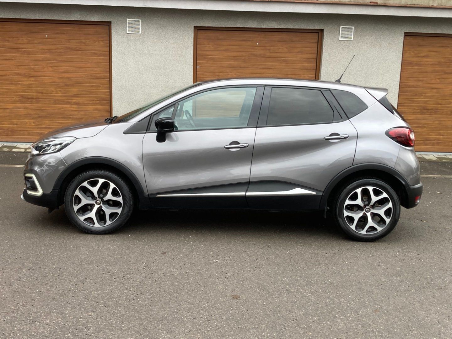 Renault Captur, 0,9 66kW led,digi klima,keyles - fotka 6