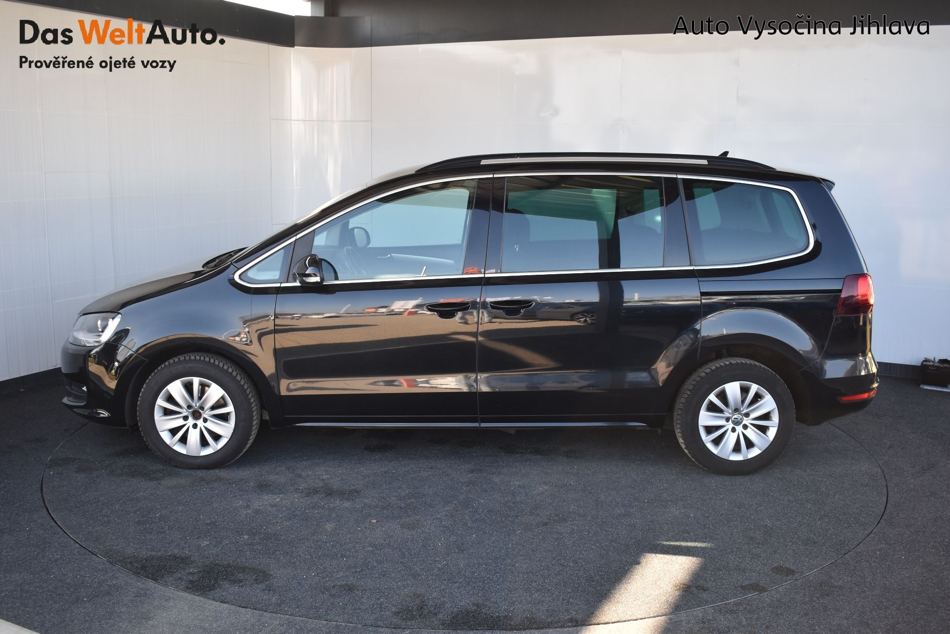 Volkswagen Sharan, 2.0TDI 110kW DSG 7 míst - fotka 3